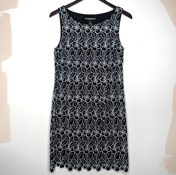 Vivienne Tam Dresses & Skirts - Vivienne Tam Black Floral Embroidered Shift Dress